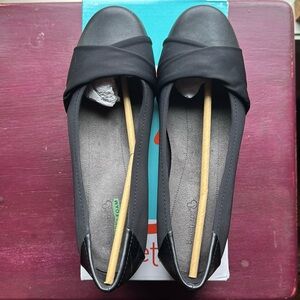 Bare Traps Misty Wedge Flat